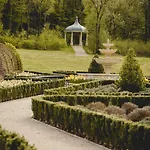 Rockhill House Hotel 4*