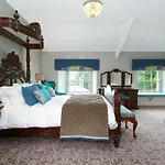 Rockhill House Hotel 4*