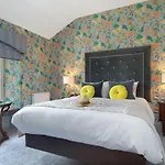 Rockhill House Hotel 4*