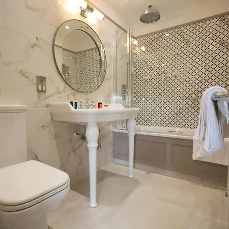 Rockhill House ليتيركيني