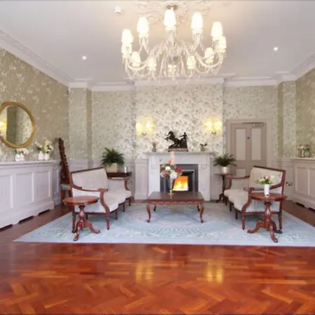 Rockhill House Hotell 4*