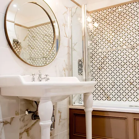 فندق Rockhill House 4*