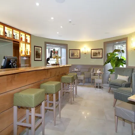 Отель Rockhill House 4*